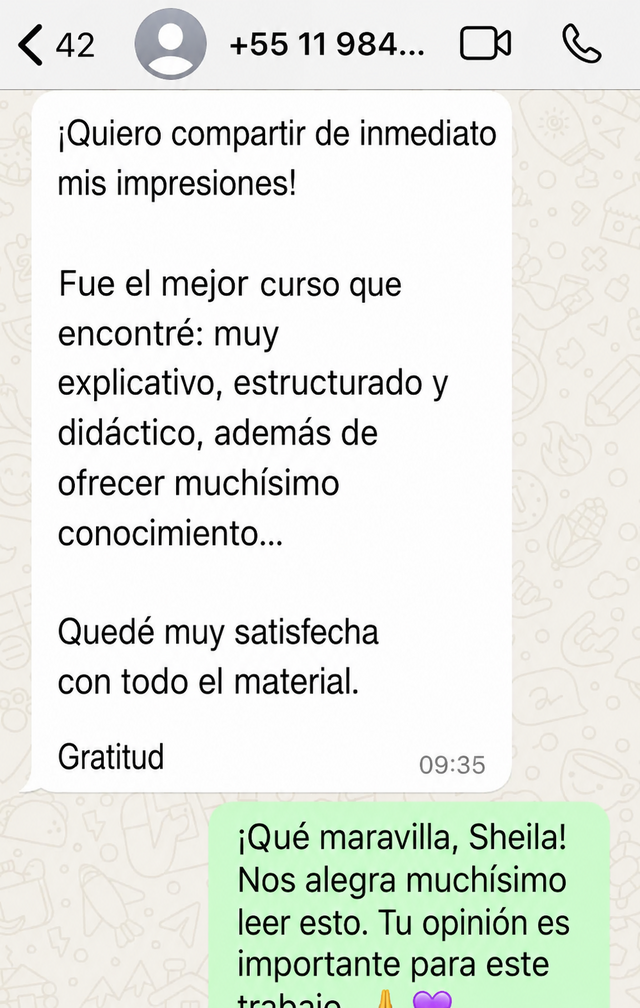 Testimonio de cliente en WhatsApp traducido al español